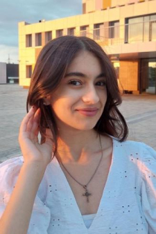 Ануш Арутюновна Цатурян