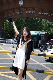 Ваньцинь Ли