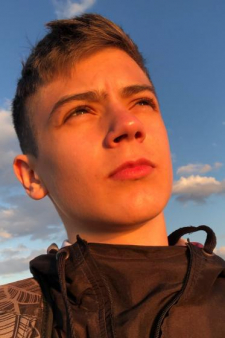 Данила Сергеевич Кадиев